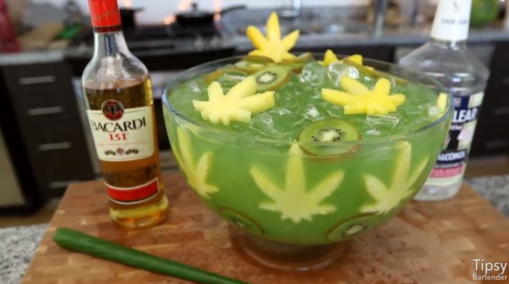 Marijuana Jungle Juice Bowl MUNNCH MEDIA